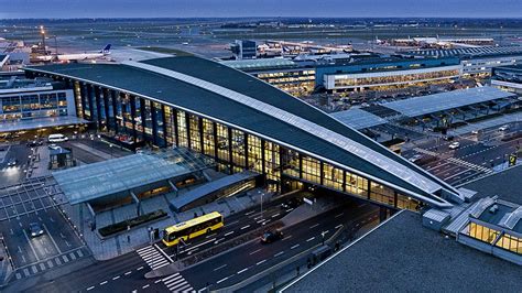 copenhagen airport cph to scandic sydhavnen 8